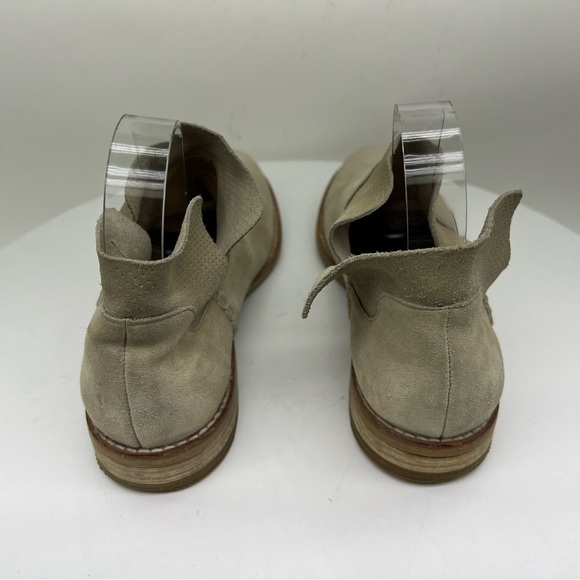 Clarks Artisan Booties Ankle Boot Edenvale Bella Cream Tan Neutral Suede Boho 10 - Picture 5 of 15